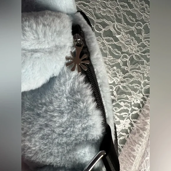 Dolls Kill Delia’s Light Pastel Blue Teddy Bear Plush Backpack Purse - Picture 3 of 3